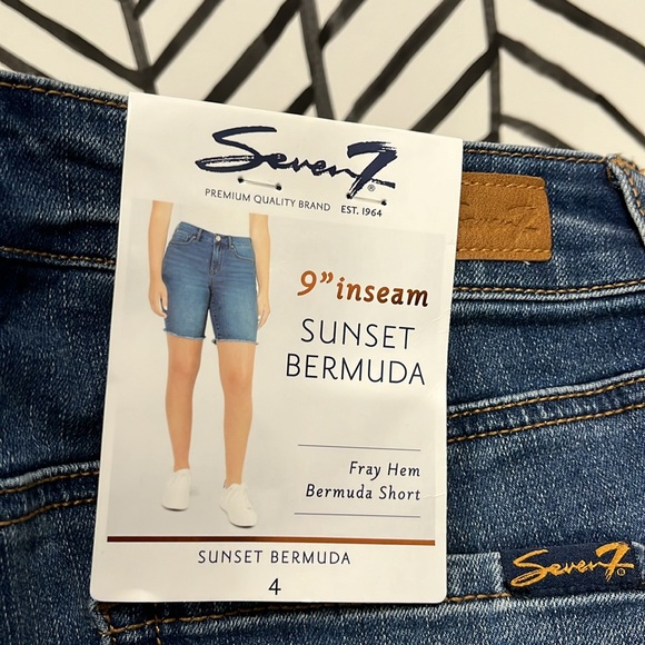 NWT Seven7 9” inseam Sunset Bermuda Fray Hem Denim Shorts, Size 4, Color: Miners - Picture 7 of 16